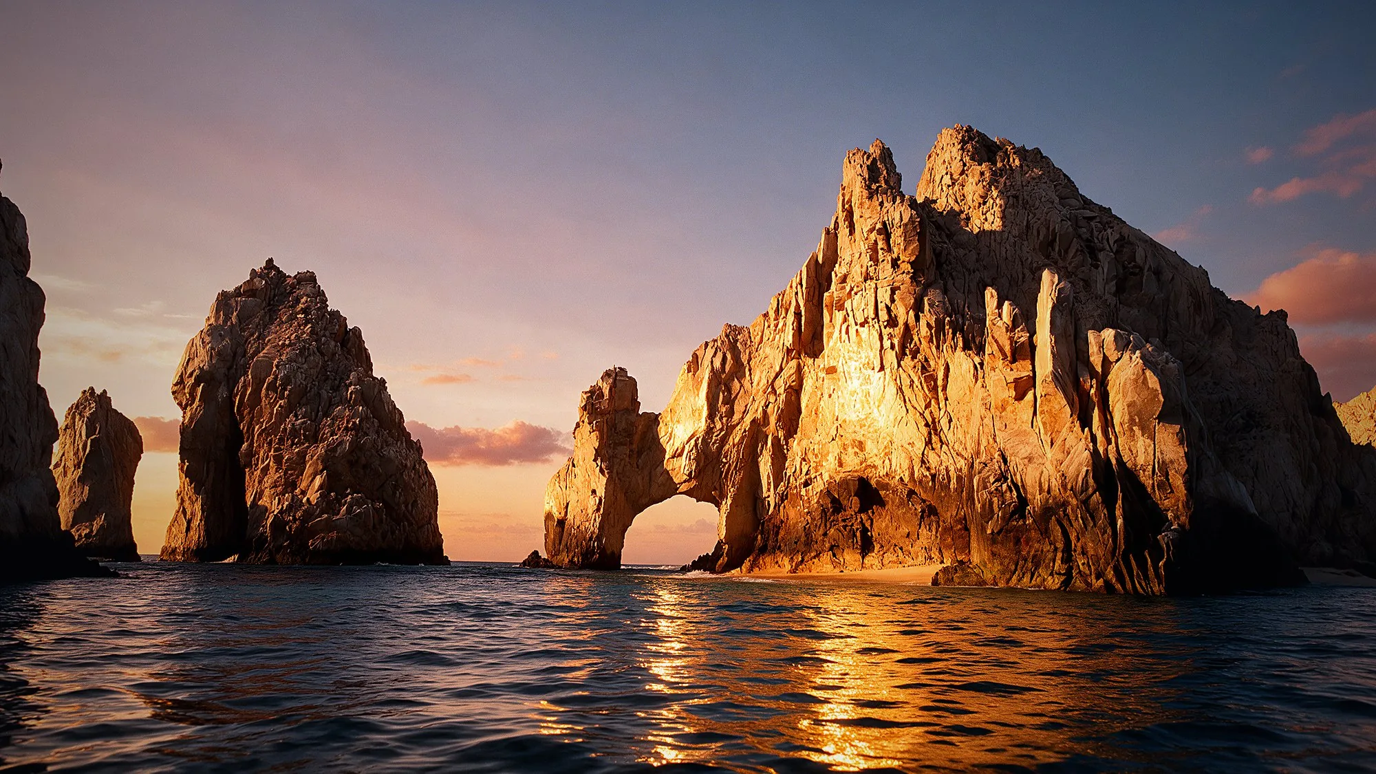 El Arco de Cabo San Lucas al atardecer